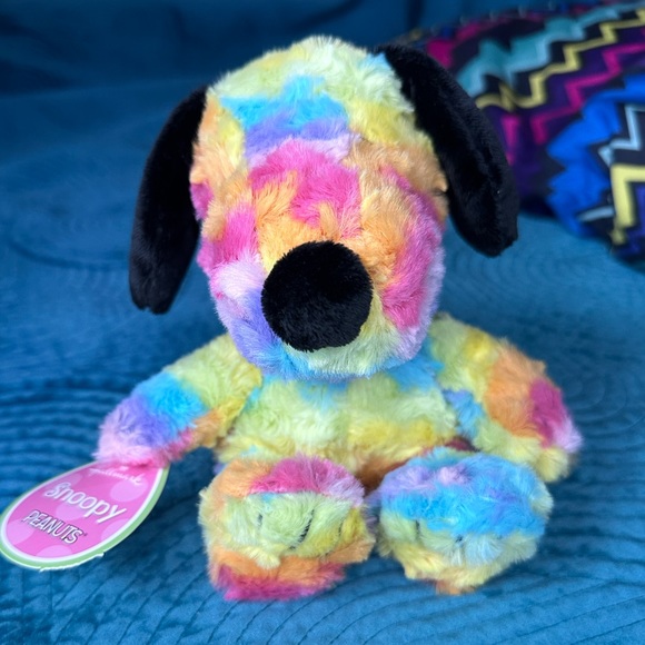 Rainbow Snoopy Plush Hallmark - Picture 4 of 13